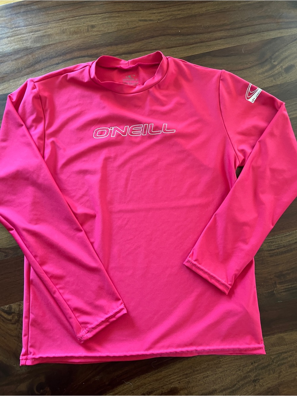 O’Neill long sleeve rashguard in hot pink girls size 16 - like new